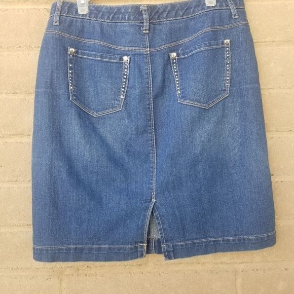 Style & Co Jean Skirt. Size 12. - Picture 10 of 12